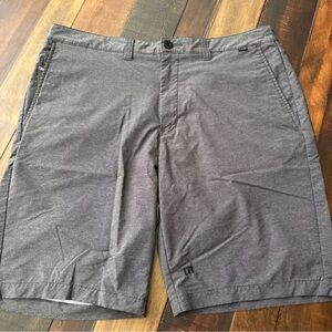 Travis Mathew Golf Shorts Men’s 38 Gray Stretch Performance Logo Zip Button